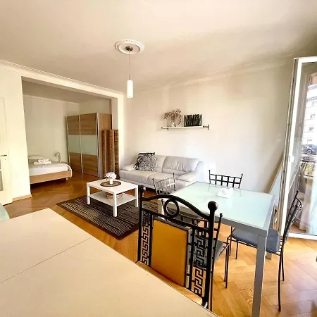 Apartamento With Balcony-6 Minutes From The Railway
