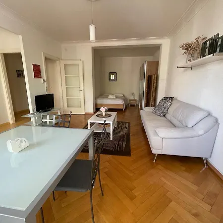 With Balcony-6 Minutes From The Railway *